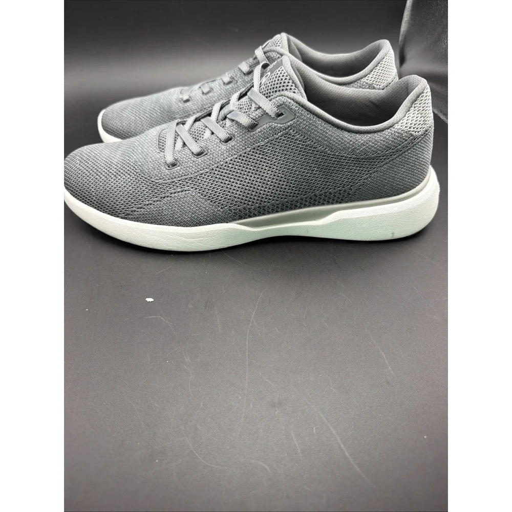 Peter Millar Hyperlight Glide Knit Sneakers Gray Men's Size 10.5 NWOB